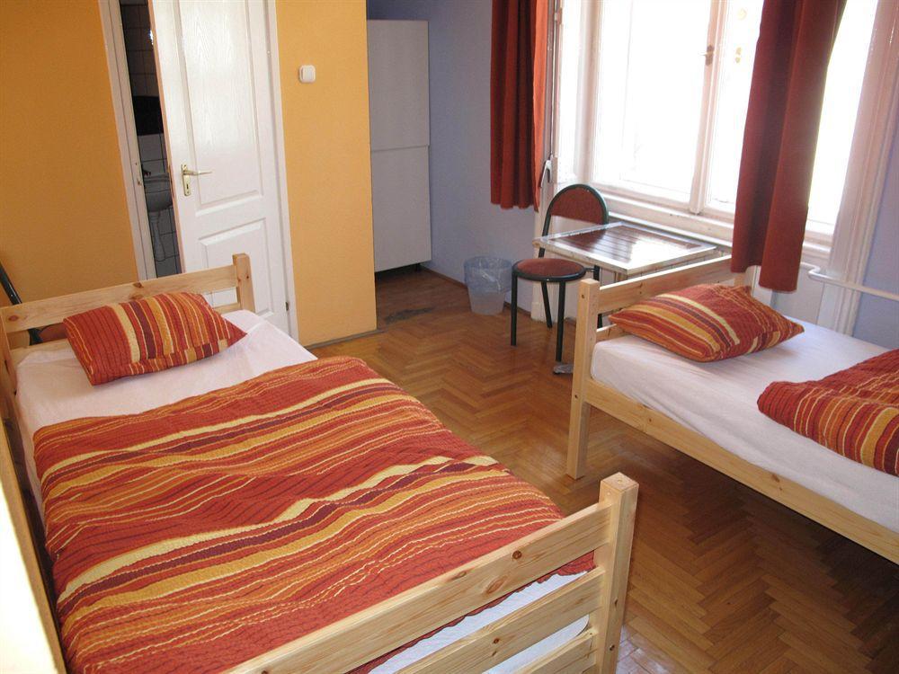All-Central Hostel بودابست المظهر الخارجي الصورة